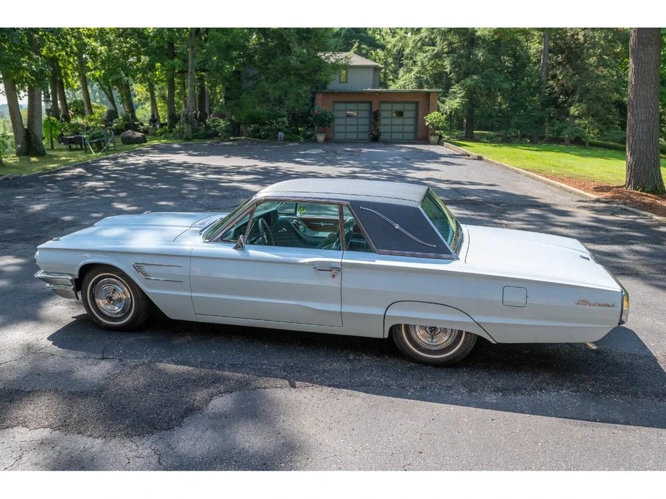 1965 Ford Thunderbird 4th Gen - Image 13 of 31