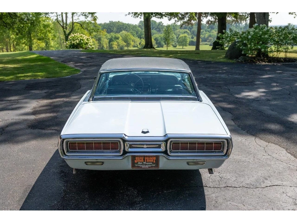 1965 Ford Thunderbird 4th Gen - Image 11 of 31