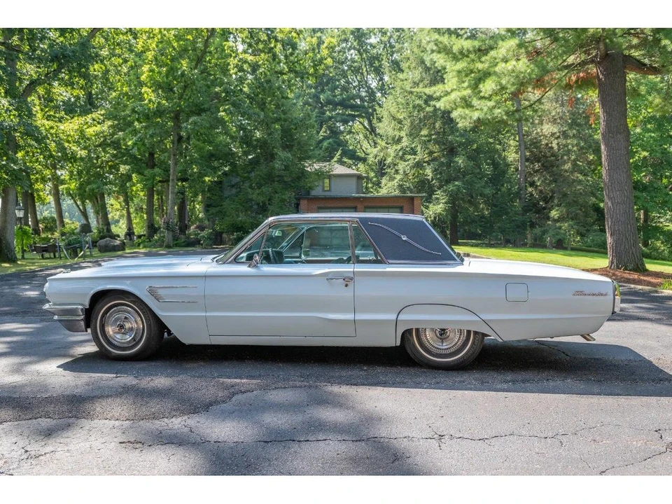 1965 Ford Thunderbird 4th Gen - Image 5 of 31