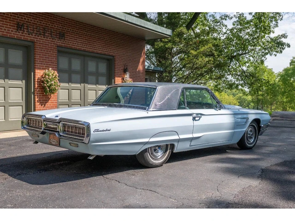1965 Ford Thunderbird 4th Gen - Image 2 of 31