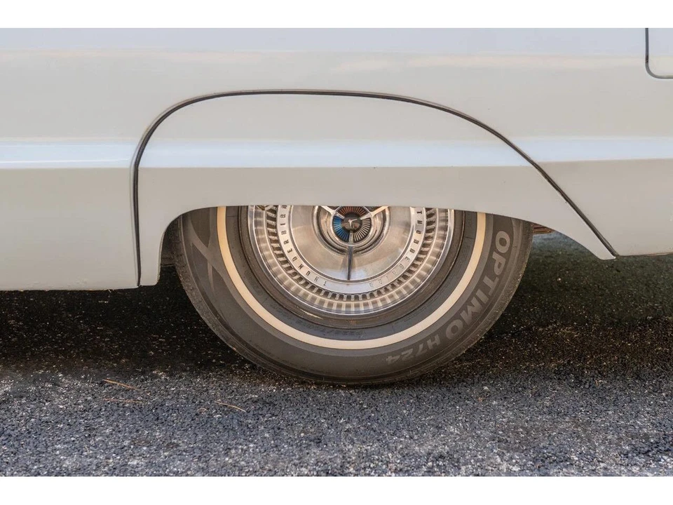 1965 Ford Thunderbird 4th Gen - Image 18 of 31