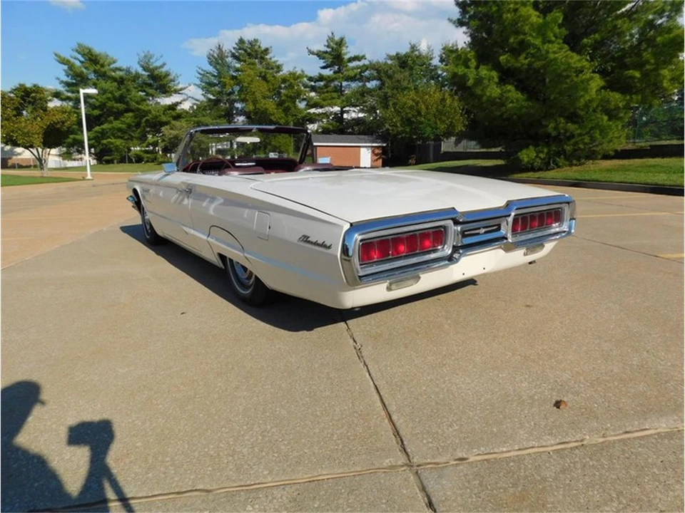 1965 Ford Thunderbird 4th Gen - Image 9 of 31