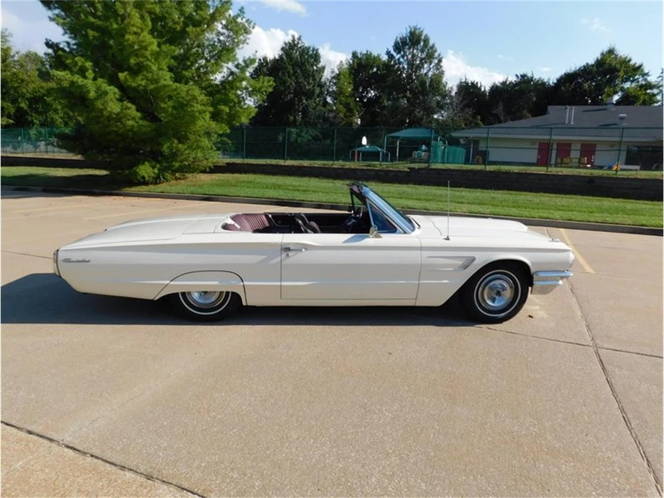 1965 Ford Thunderbird 4th Gen - Image 6 of 31