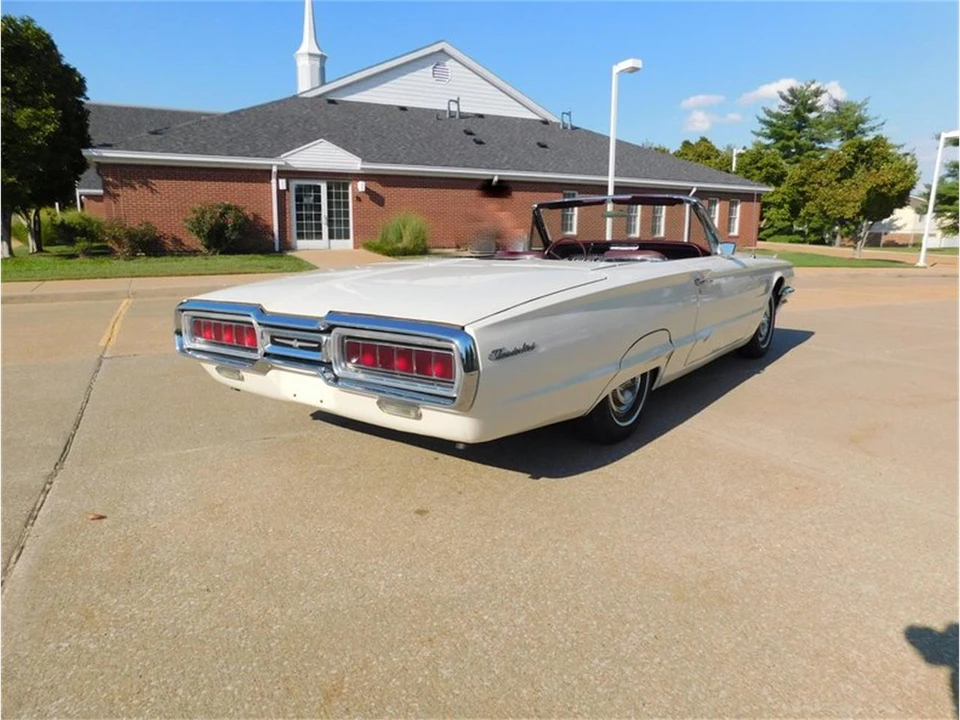 1965 Ford Thunderbird 4th Gen - Image 7 of 31