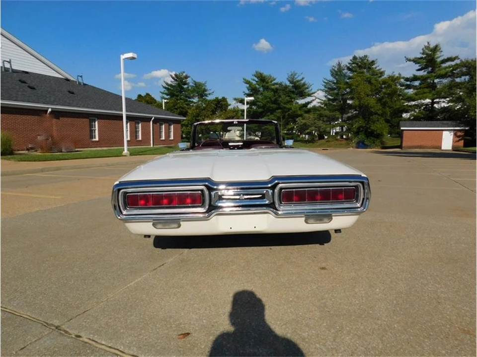 1965 Ford Thunderbird 4th Gen - Image 19 of 31