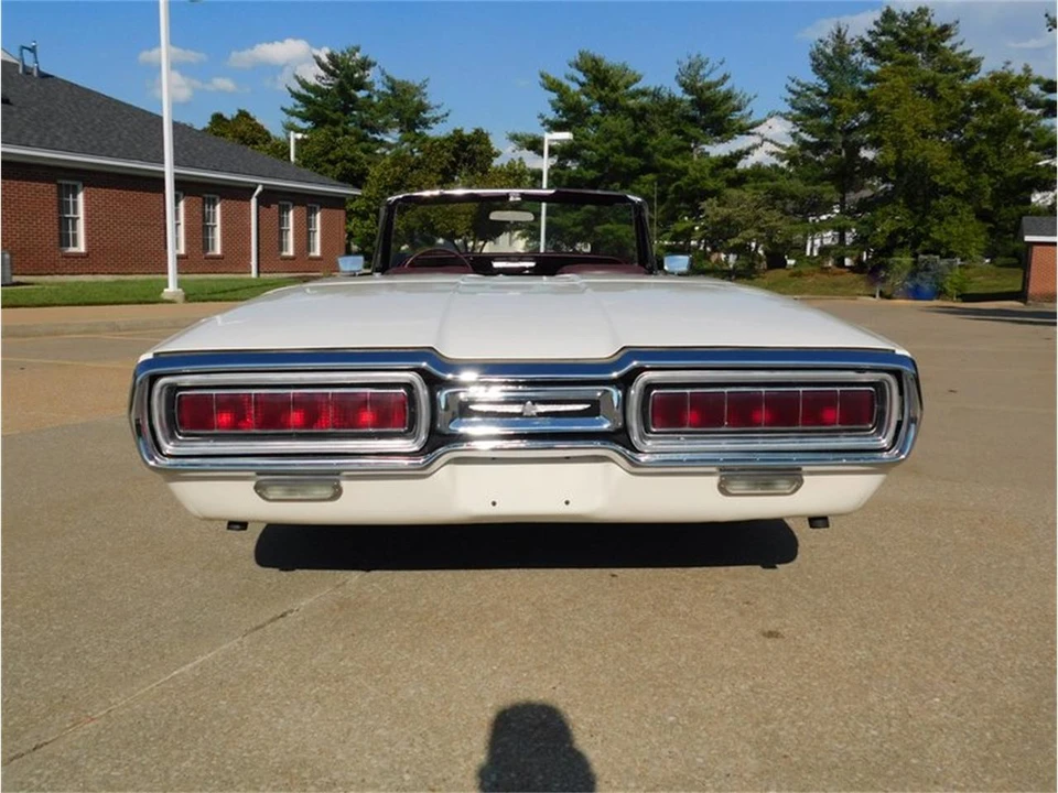 1965 Ford Thunderbird 4th Gen - Image 8 of 31