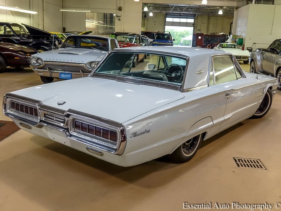 1965 Ford Thunderbird 4th Gen - Image 10 of 12