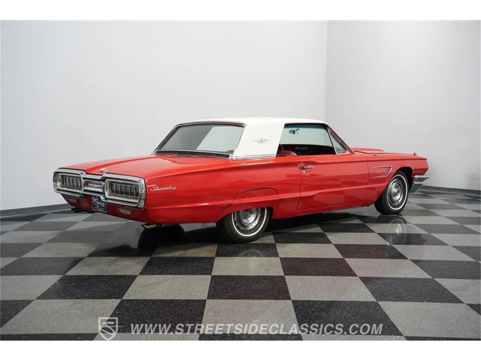 1965 Ford Thunderbird 4th Gen - Image 11 of 31