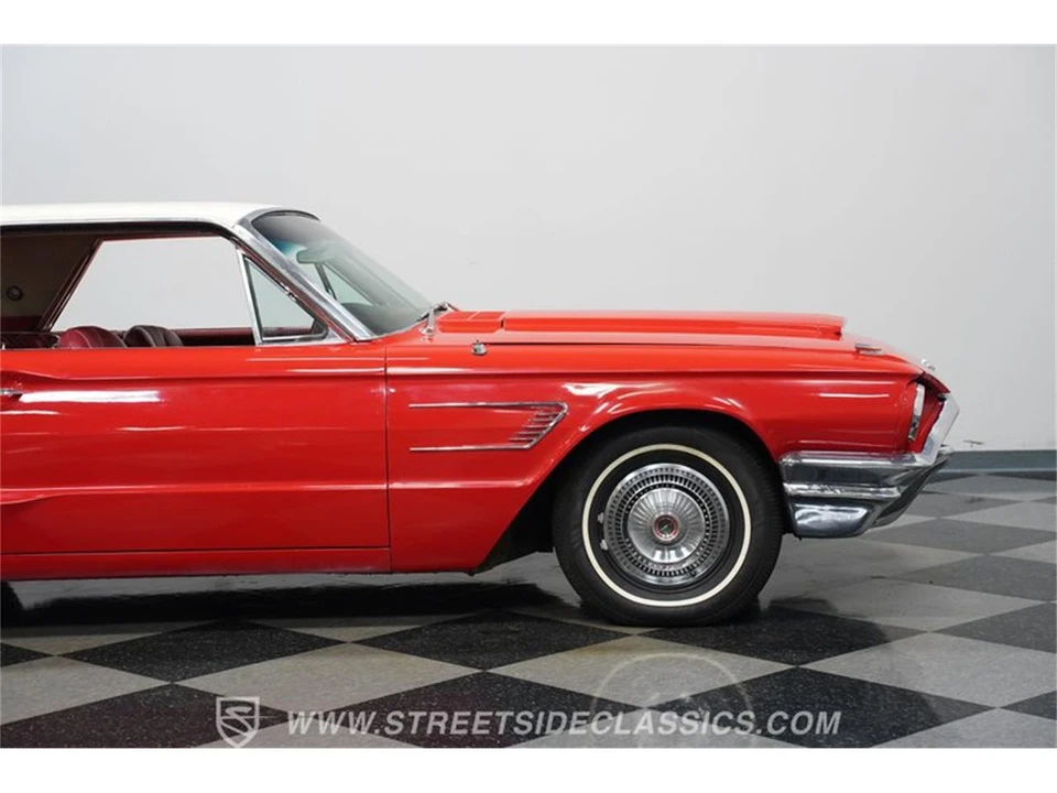1965 Ford Thunderbird 4th Gen - Image 28 of 31