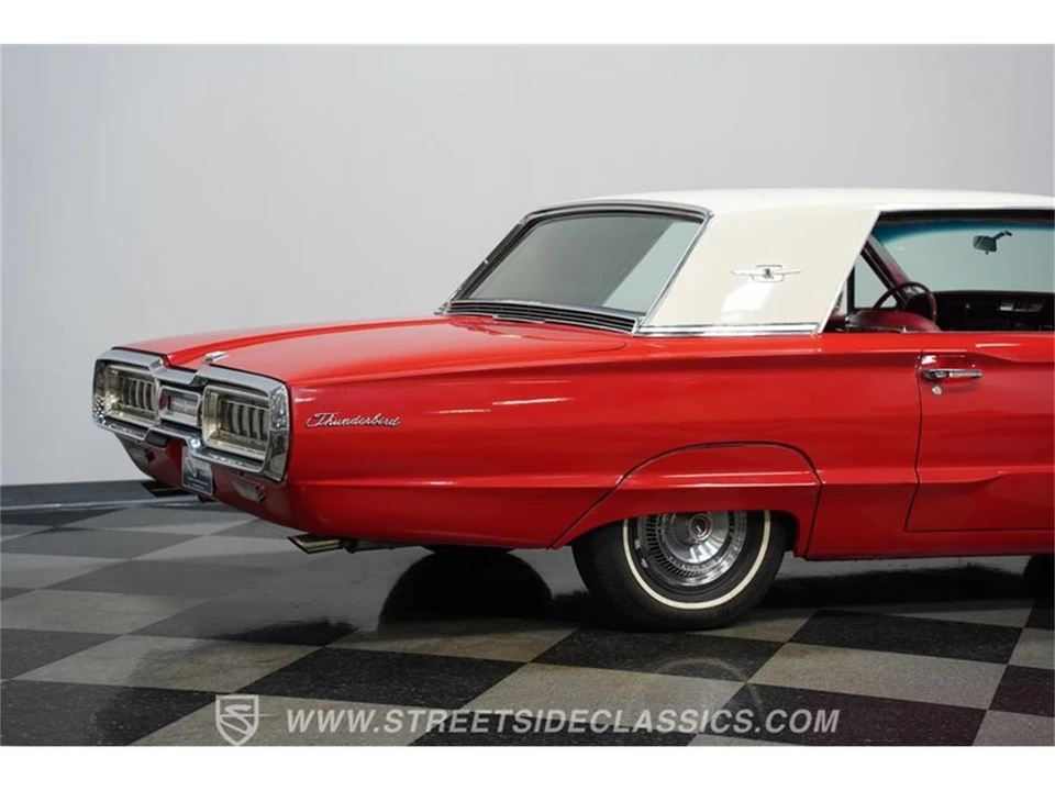 1965 Ford Thunderbird 4th Gen - Image 24 of 31