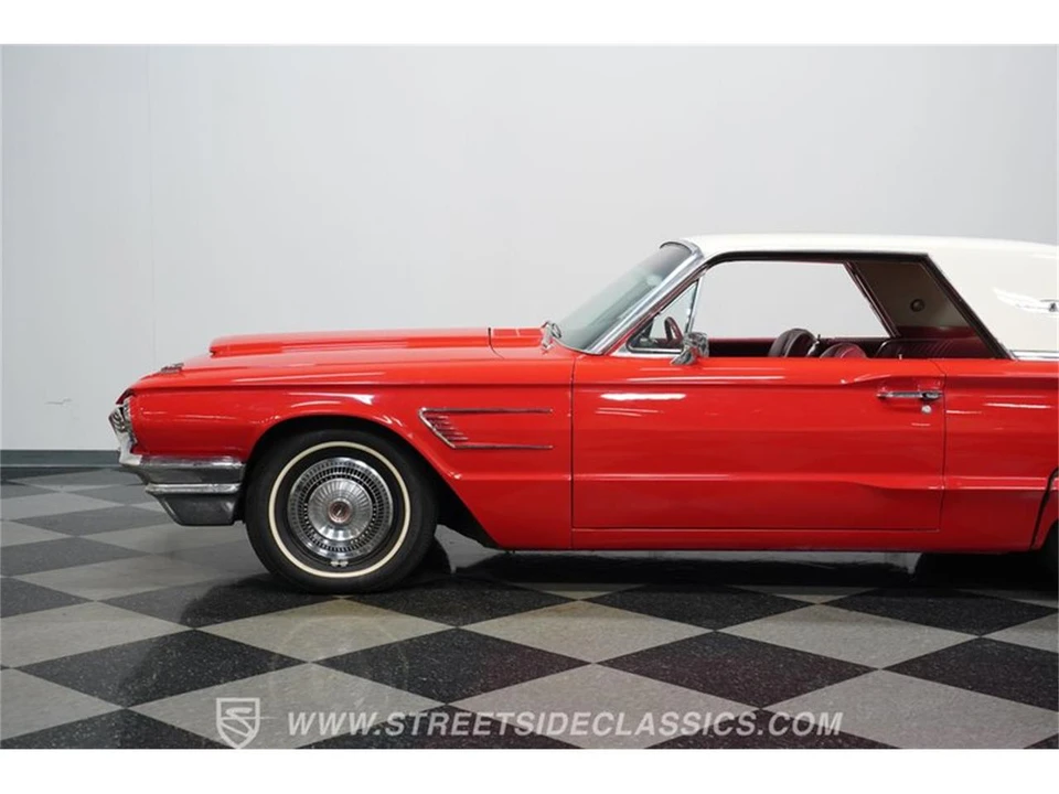 1965 Ford Thunderbird 4th Gen - Image 21 of 31