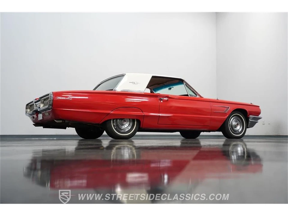 1965 Ford Thunderbird 4th Gen - Image 25 of 31