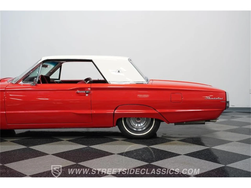 1965 Ford Thunderbird 4th Gen - Image 22 of 31