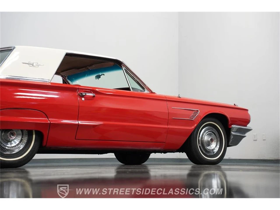 1965 Ford Thunderbird 4th Gen - Image 26 of 31