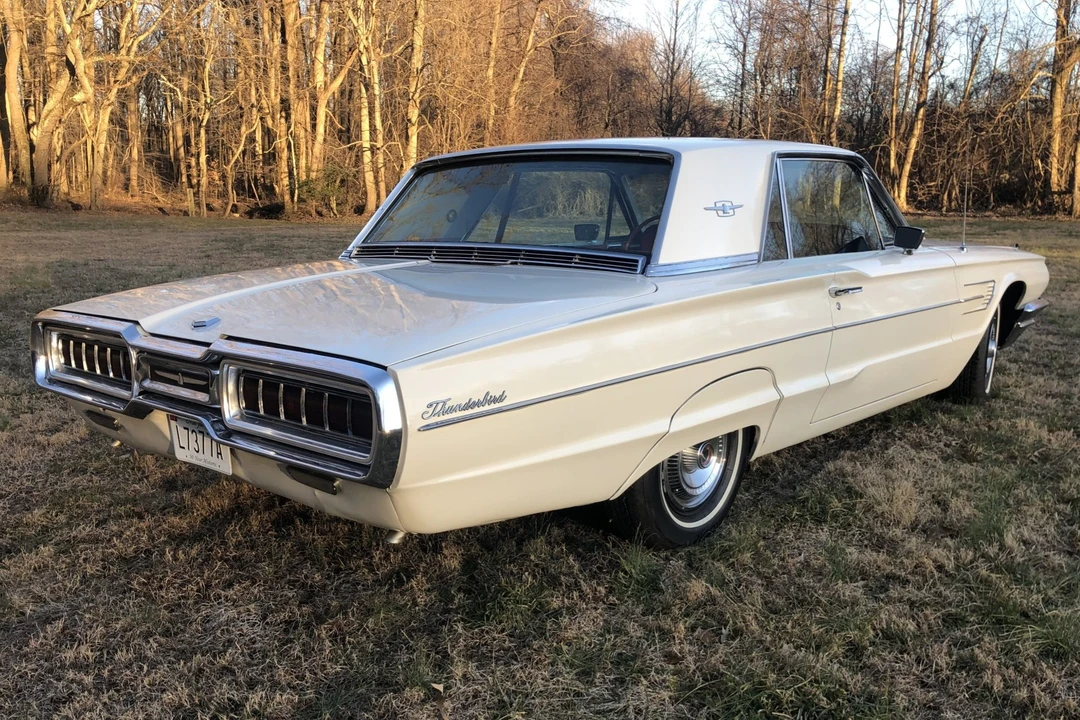 1965 Ford Thunderbird 4th Gen - Image 16 of 31
