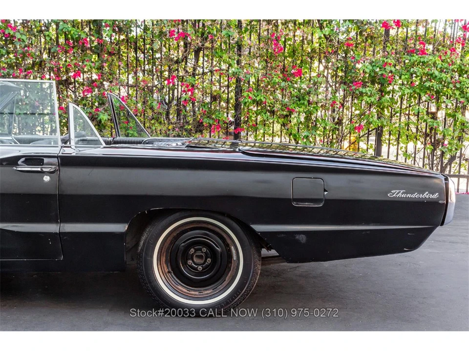 1965 Ford Thunderbird 4th Gen - Image 13 of 31