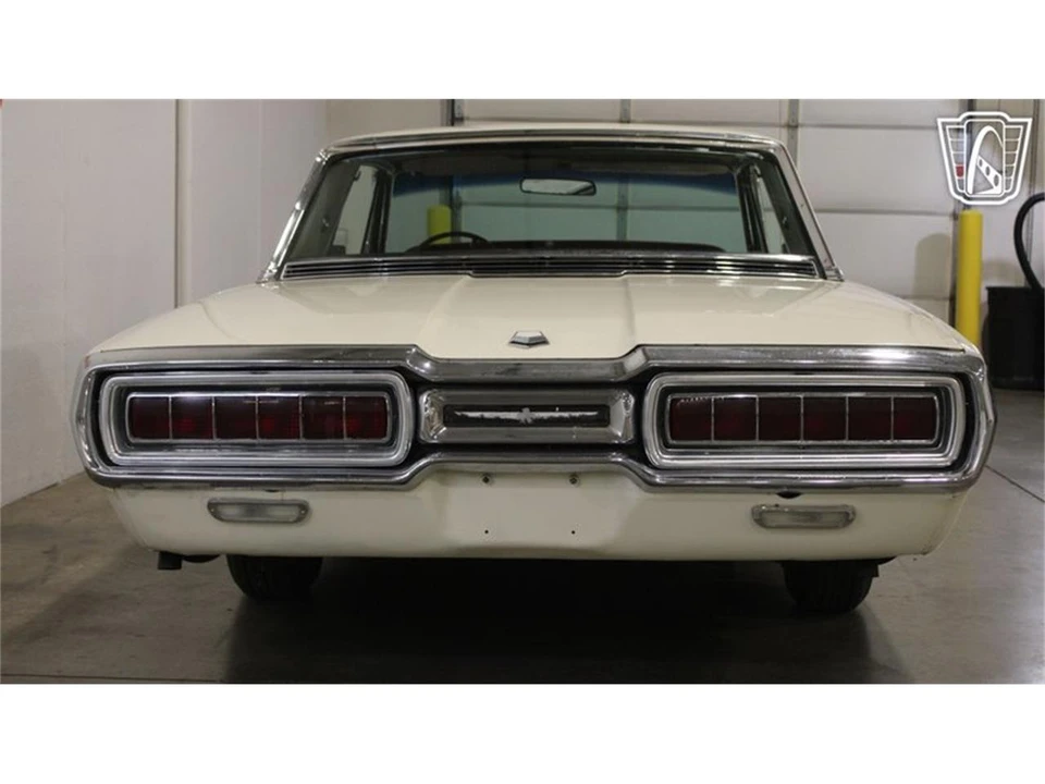 1965 Ford Thunderbird 4th Gen - Image 7 of 31