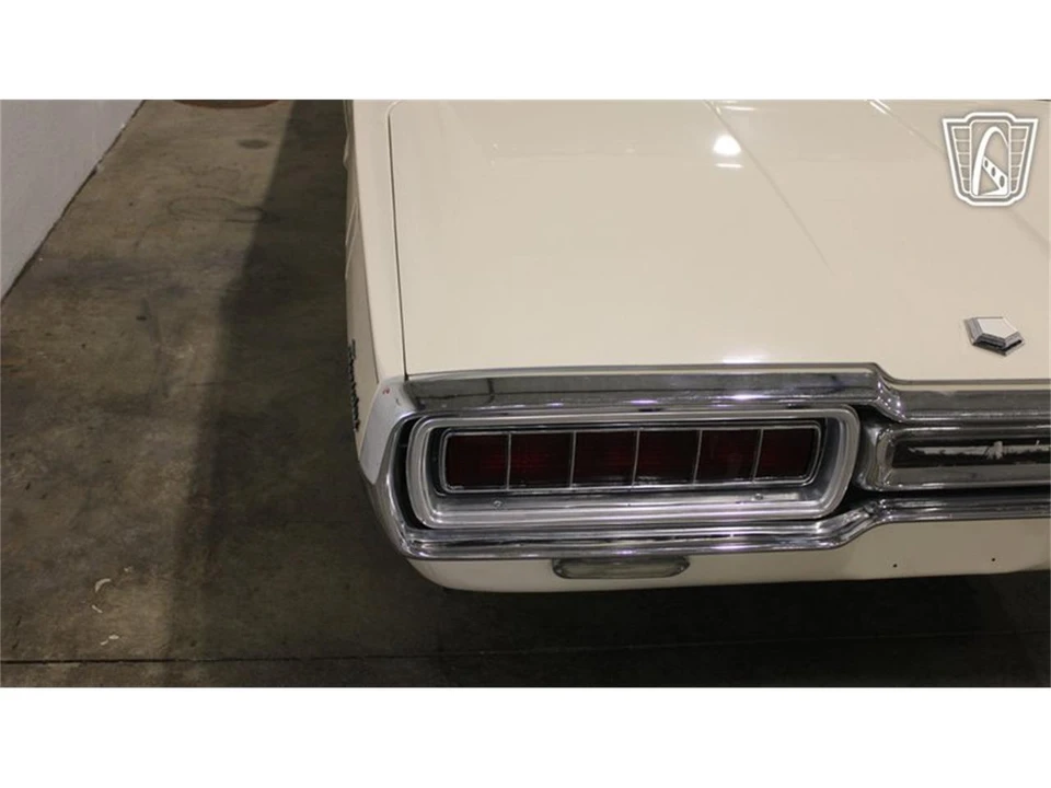 1965 Ford Thunderbird 4th Gen - Image 28 of 31