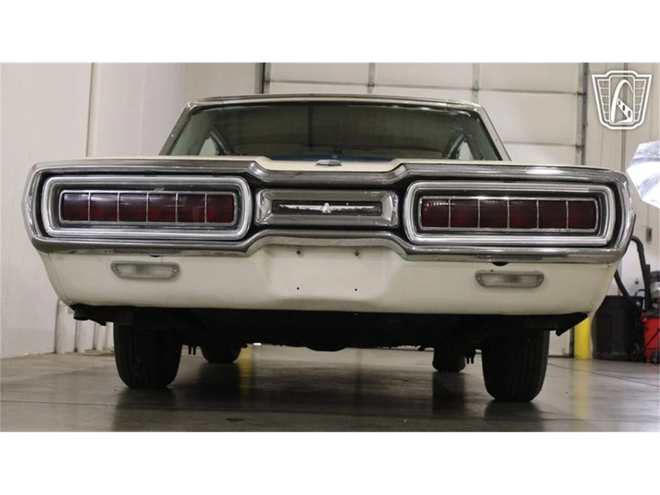 1965 Ford Thunderbird 4th Gen - Image 24 of 31