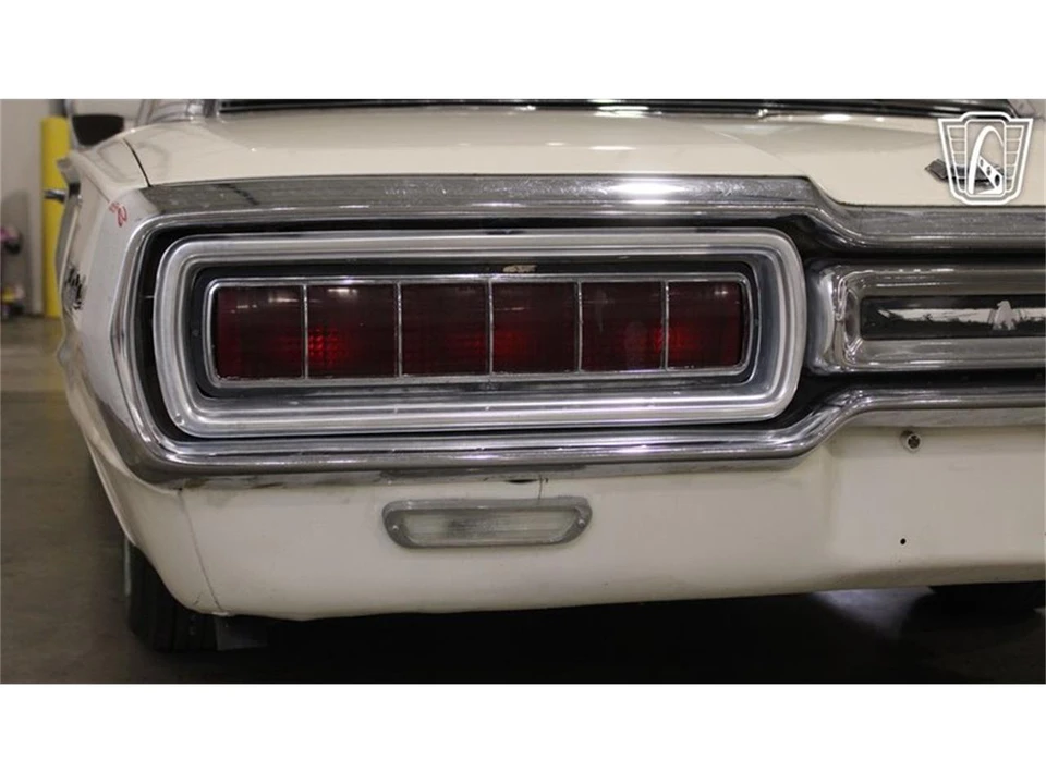 1965 Ford Thunderbird 4th Gen - Image 29 of 31