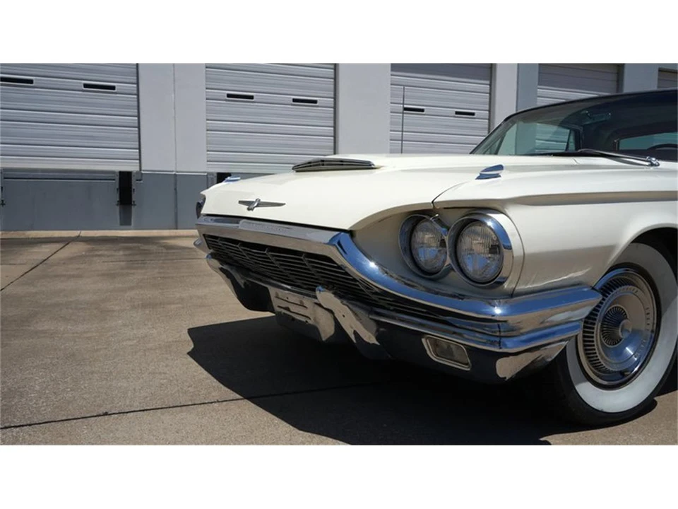 1965 Ford Thunderbird 4th Gen - Image 26 of 31