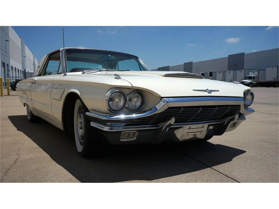 1965 Ford Thunderbird 4th Gen - Image 21 of 31