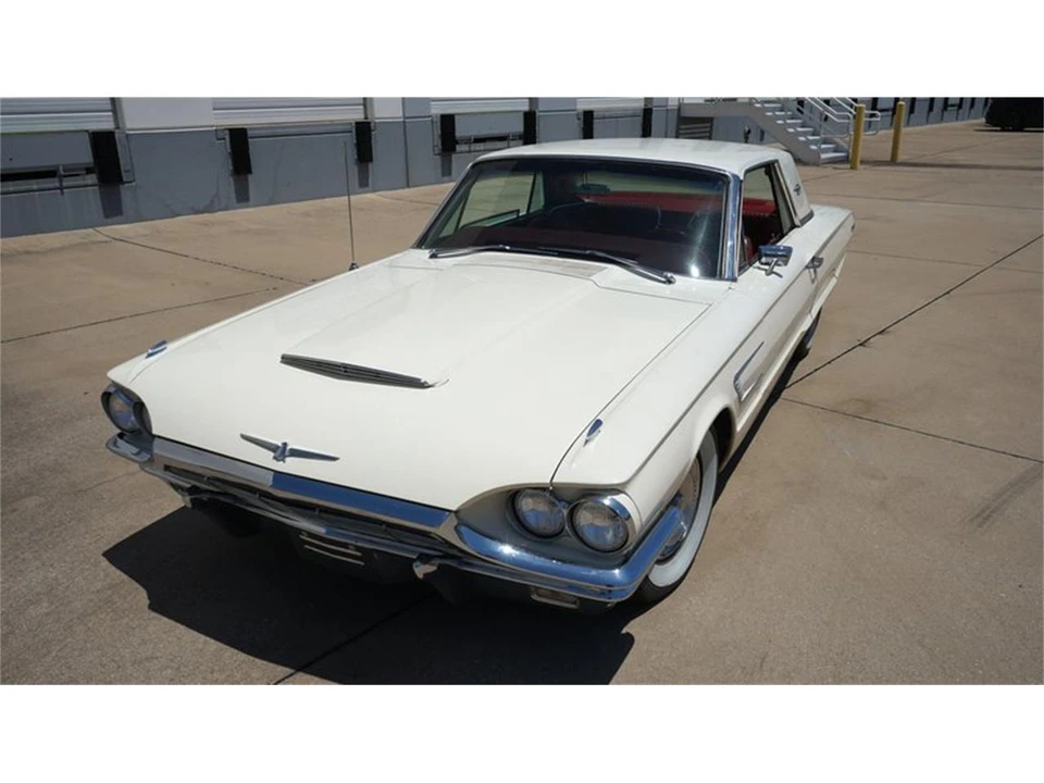 1965 Ford Thunderbird 4th Gen - Image 2 of 31