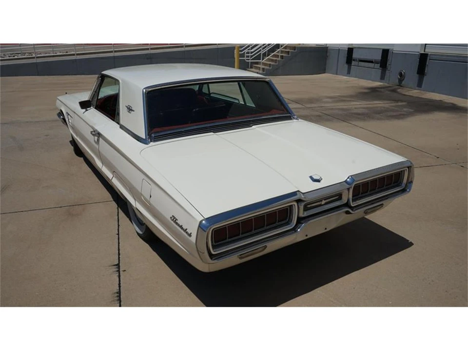 1965 Ford Thunderbird 4th Gen - Image 8 of 31