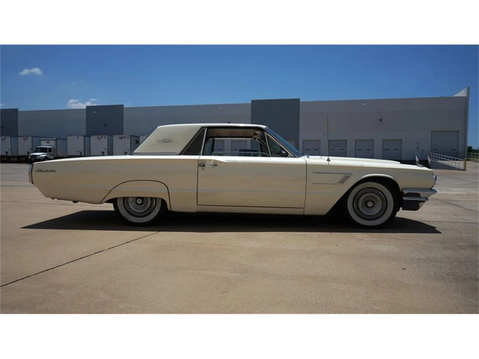 1965 Ford Thunderbird 4th Gen - Image 18 of 31