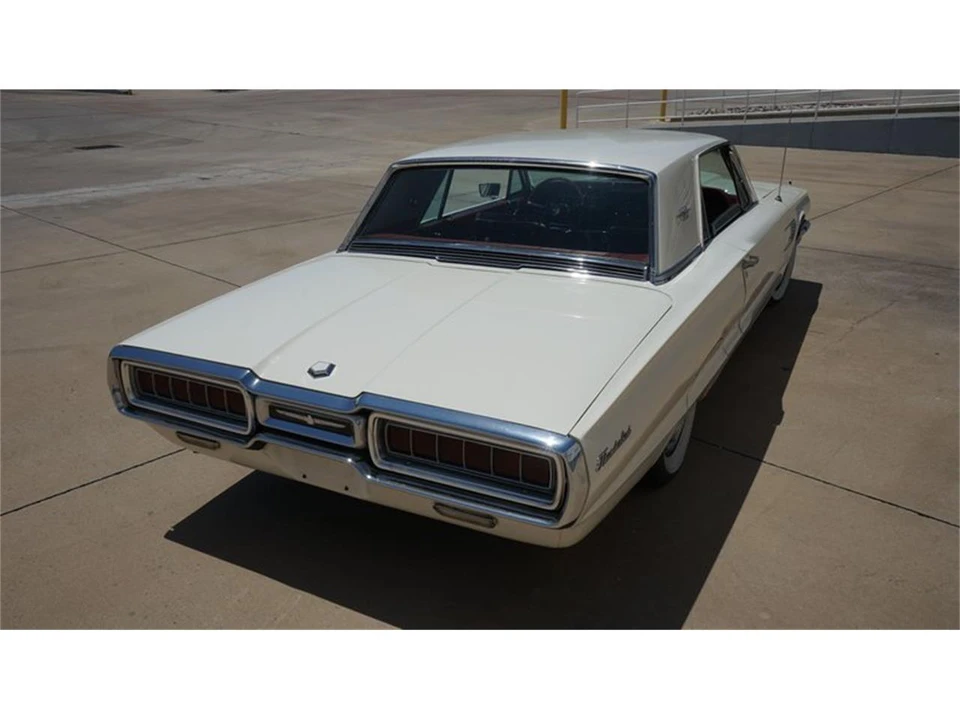 1965 Ford Thunderbird 4th Gen - Image 14 of 31