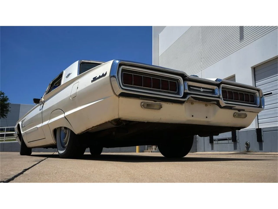 1965 Ford Thunderbird 4th Gen - Image 10 of 31