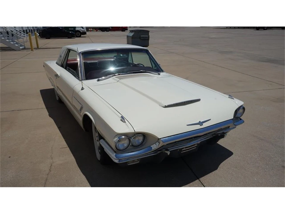 1965 Ford Thunderbird 4th Gen - Image 20 of 31