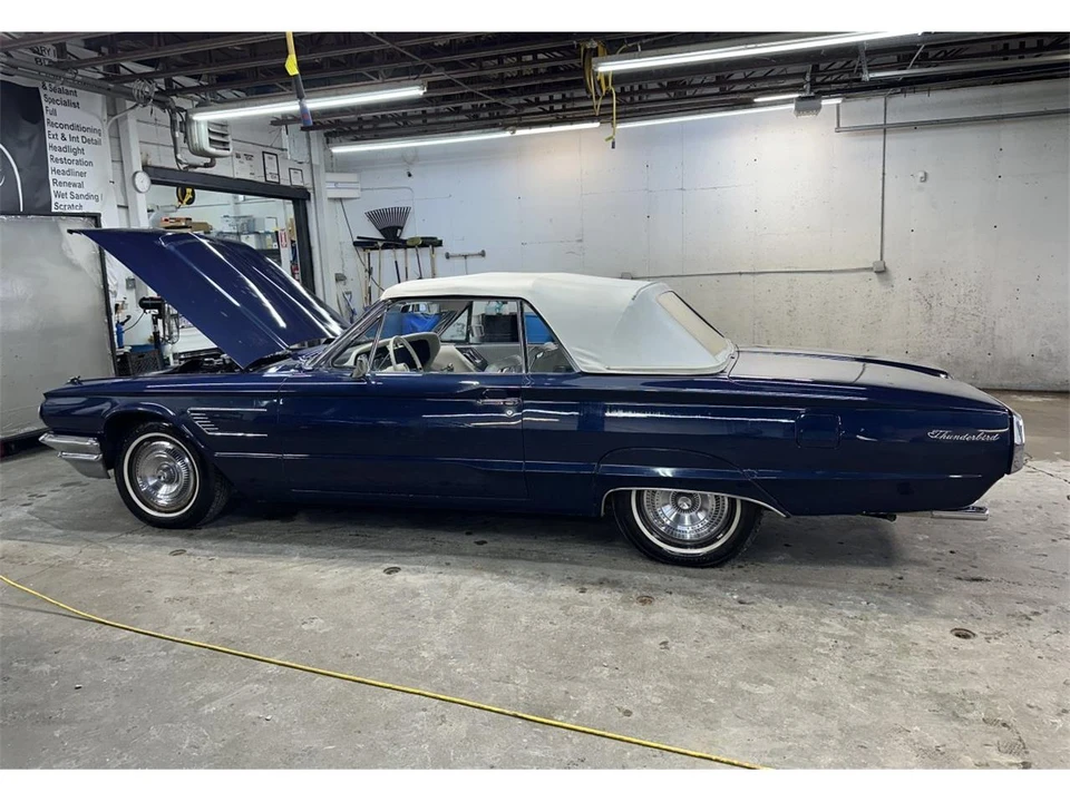 1965 Ford Thunderbird 4th Gen - Image 24 of 31