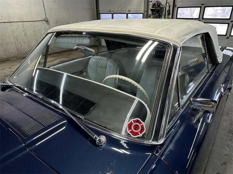 1965 Ford Thunderbird 4th Gen - Image 28 of 31