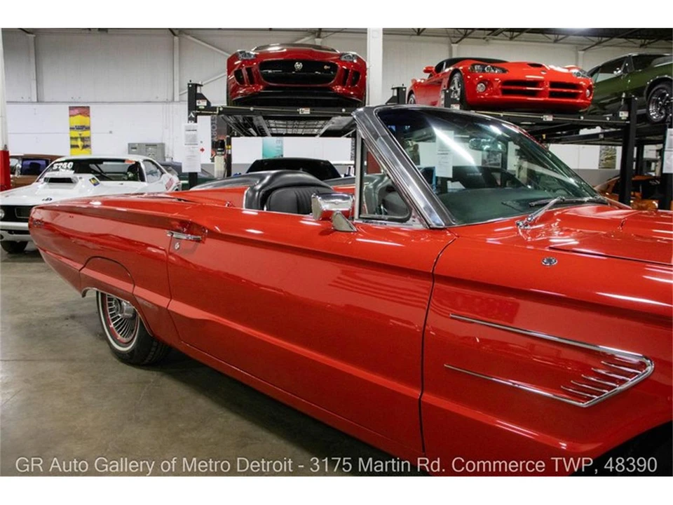 1965 Ford Thunderbird 4th Gen - Image 25 of 31
