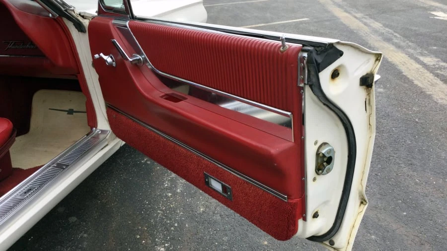 1965 Ford Thunderbird 4th Gen - Image 6 of 11