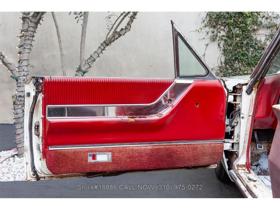 1965 Ford Thunderbird 4th Gen - Image 14 of 31