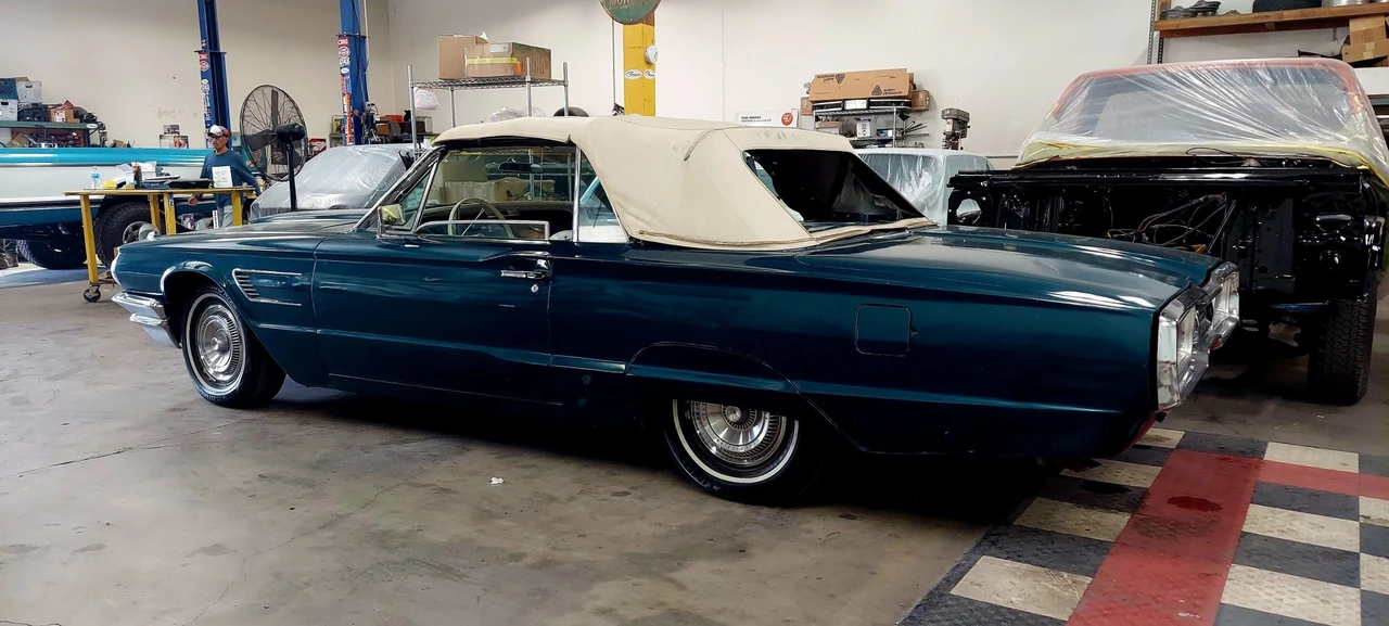 1965 Ford Thunderbird 3rd Gen - Image 16 of 31