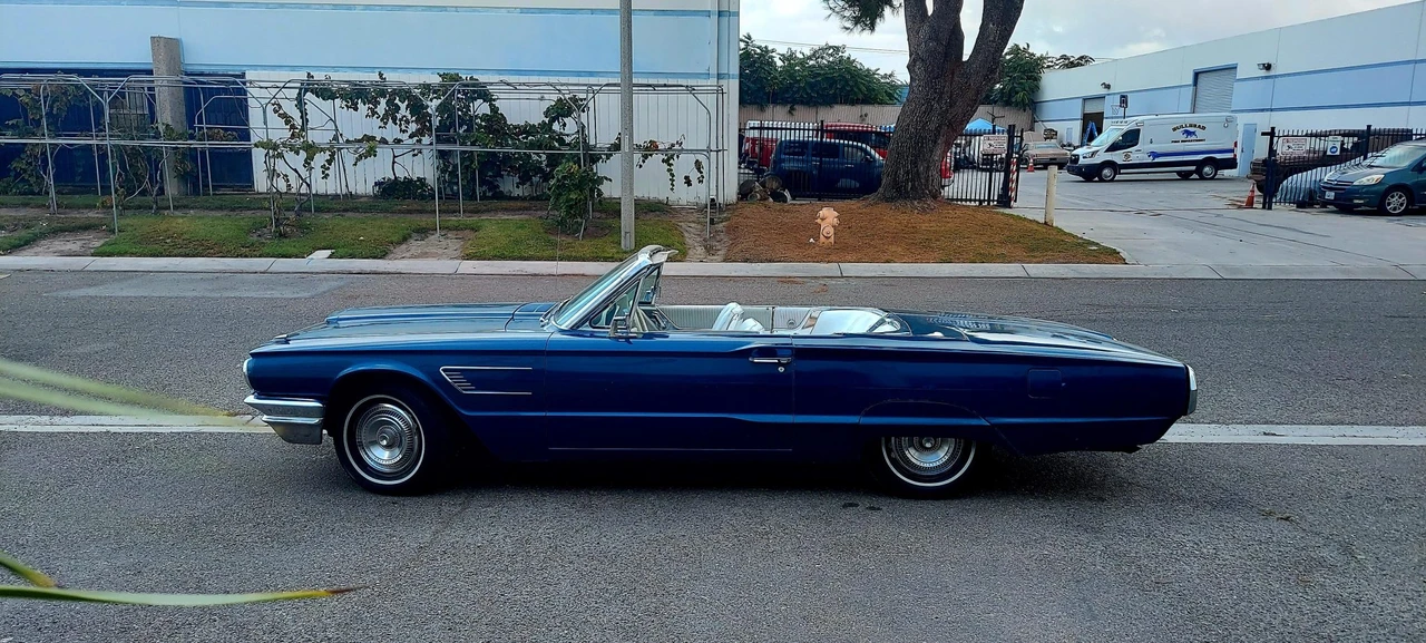 1965 Ford Thunderbird 3rd Gen - Image 4 of 31