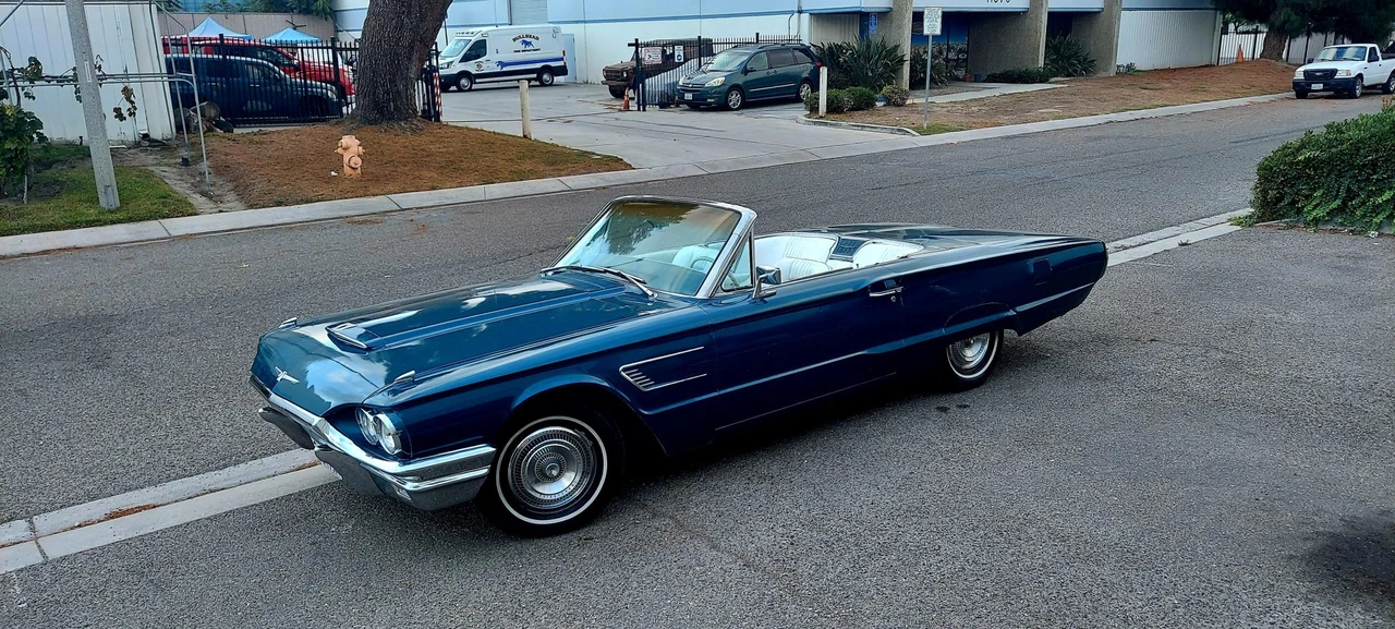 1965 Ford Thunderbird 3rd Gen - Image 2 of 31