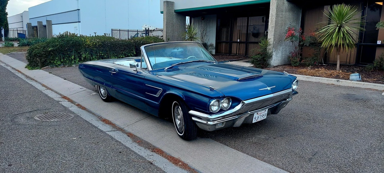 1965 Ford Thunderbird 3rd Gen - Image 12 of 31