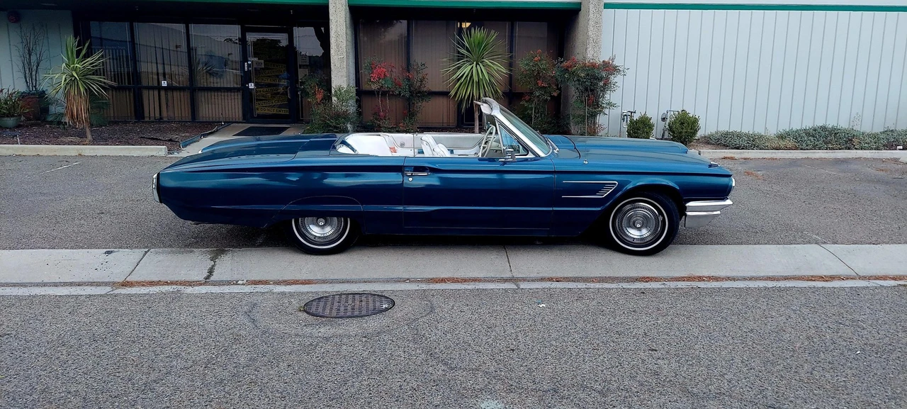1965 Ford Thunderbird 3rd Gen - Image 10 of 31