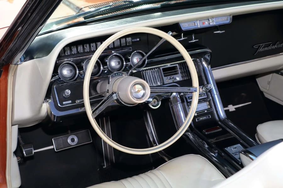 1965 Ford Thunderbird 4th Gen - Image 9 of 20