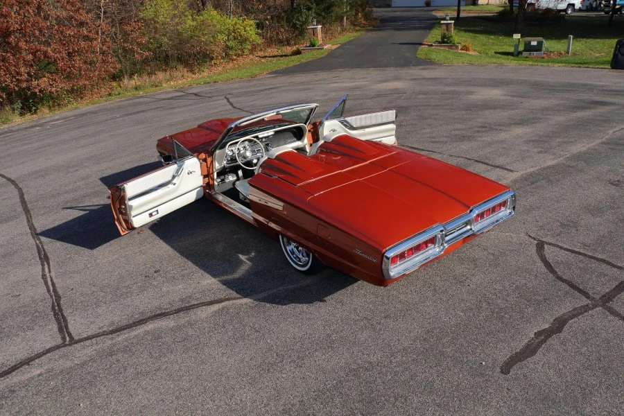 1965 Ford Thunderbird 4th Gen - Image 12 of 20