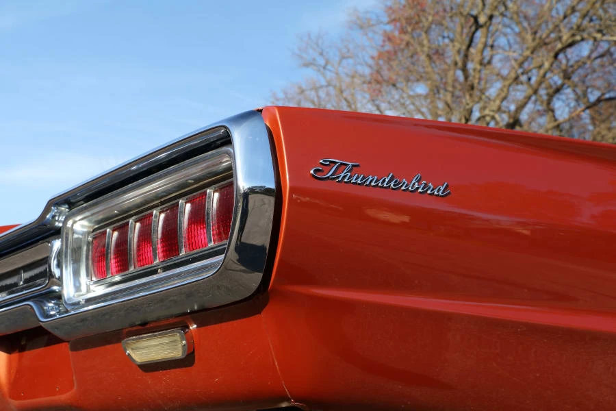 1965 Ford Thunderbird 4th Gen - Image 11 of 12