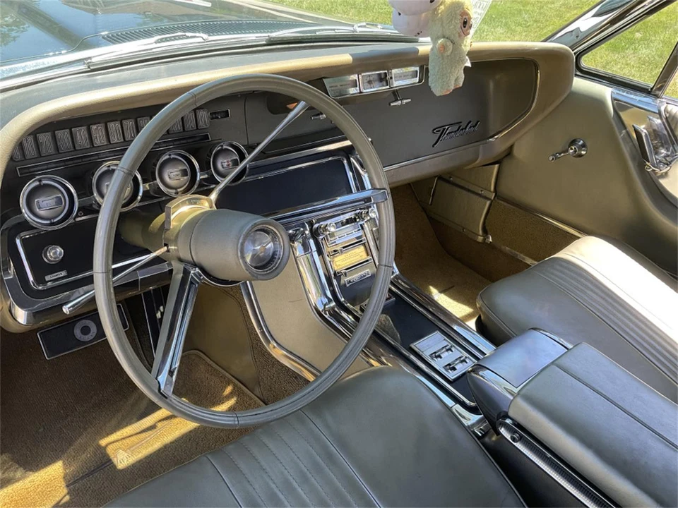 1965 Ford Thunderbird 4th Gen - Image 11 of 16