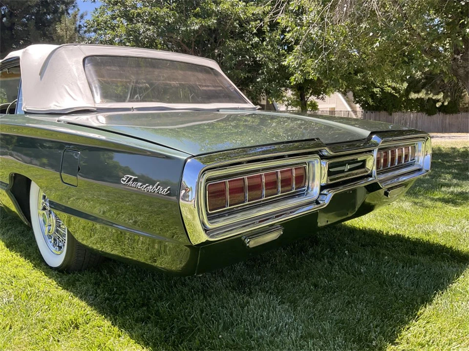 1965 Ford Thunderbird 4th Gen - Image 7 of 16