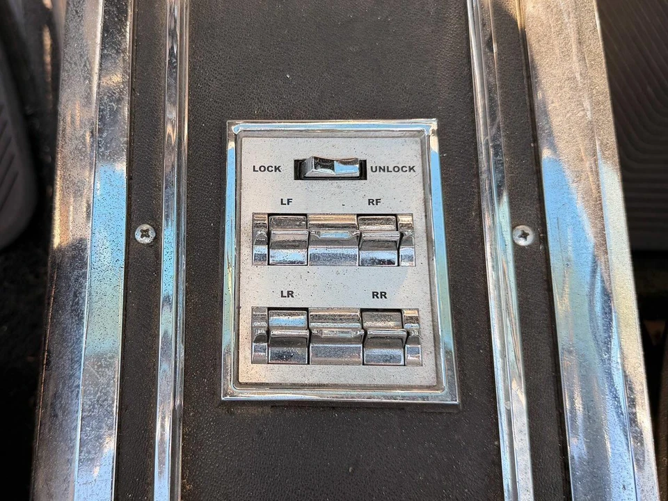 1965 Ford Thunderbird 4th Gen - Image 23 of 31