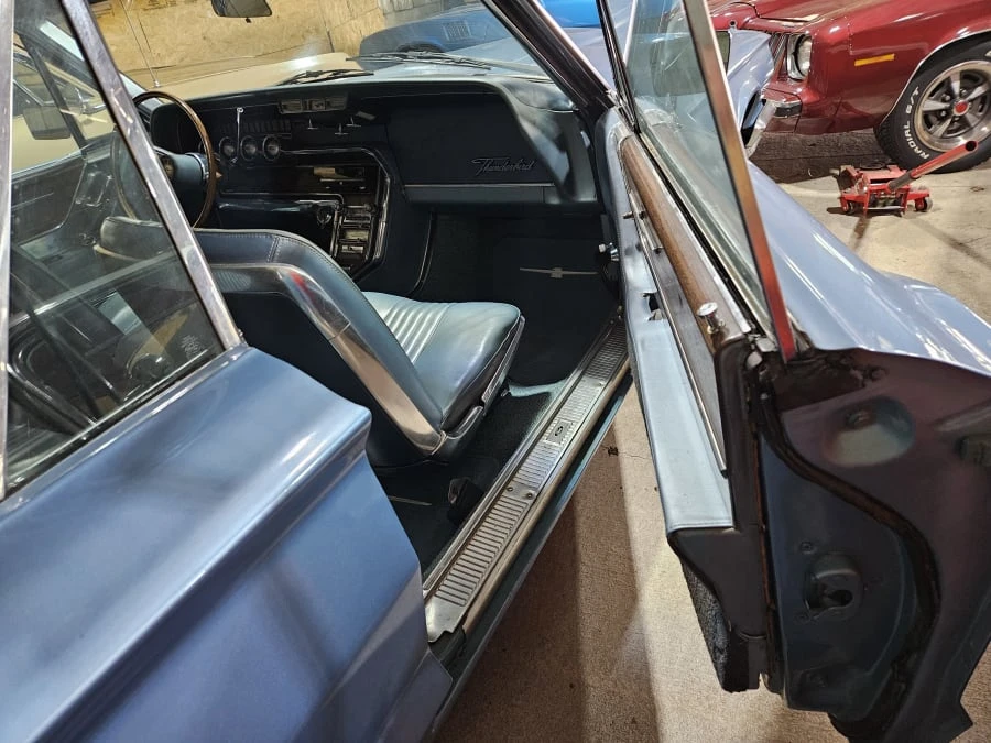1965 Ford Thunderbird 4th Gen - Image 10 of 13