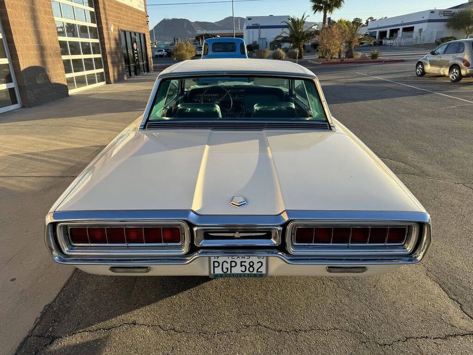 1965 Ford Thunderbird 4th Gen - Image 10 of 31
